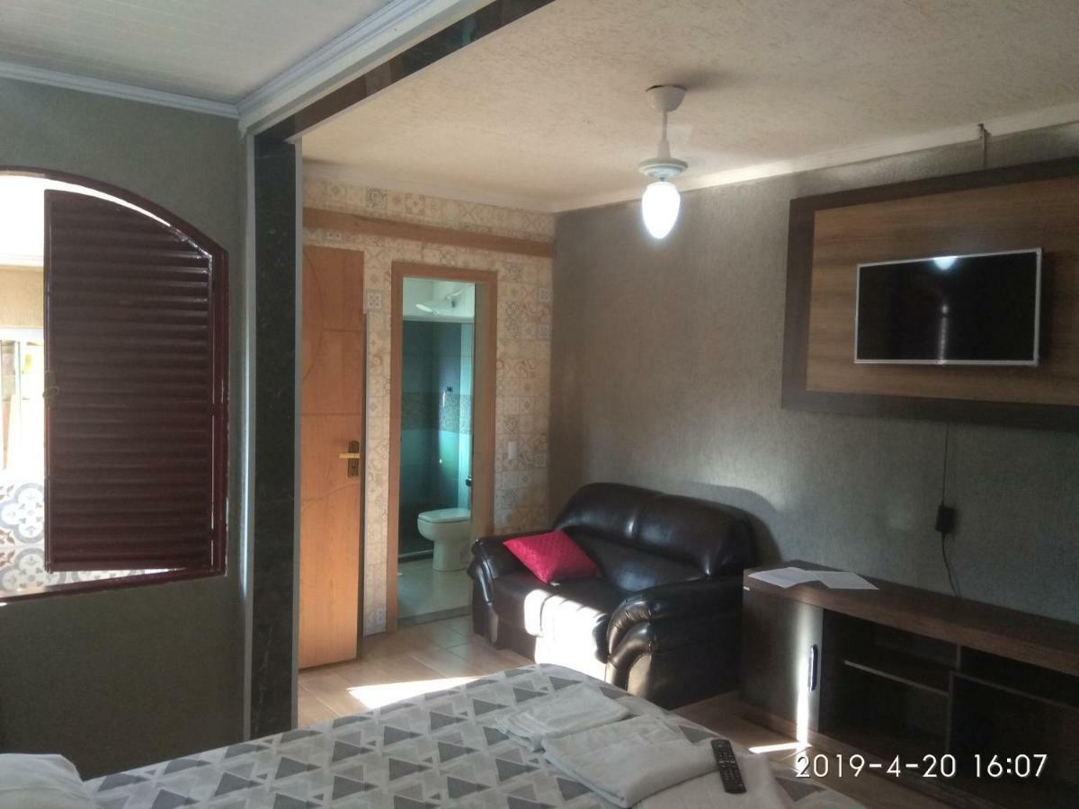 Pousada Chale Morada Valparaiso de Goias 外观 照片